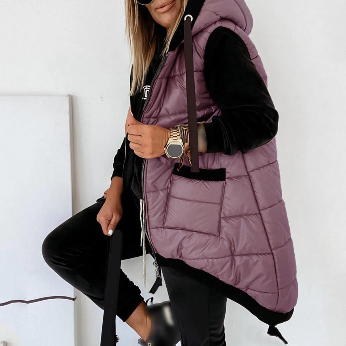 Women's Hooded Outwear Vest Lightweight Zipper Up Padded Gilet With Pockets