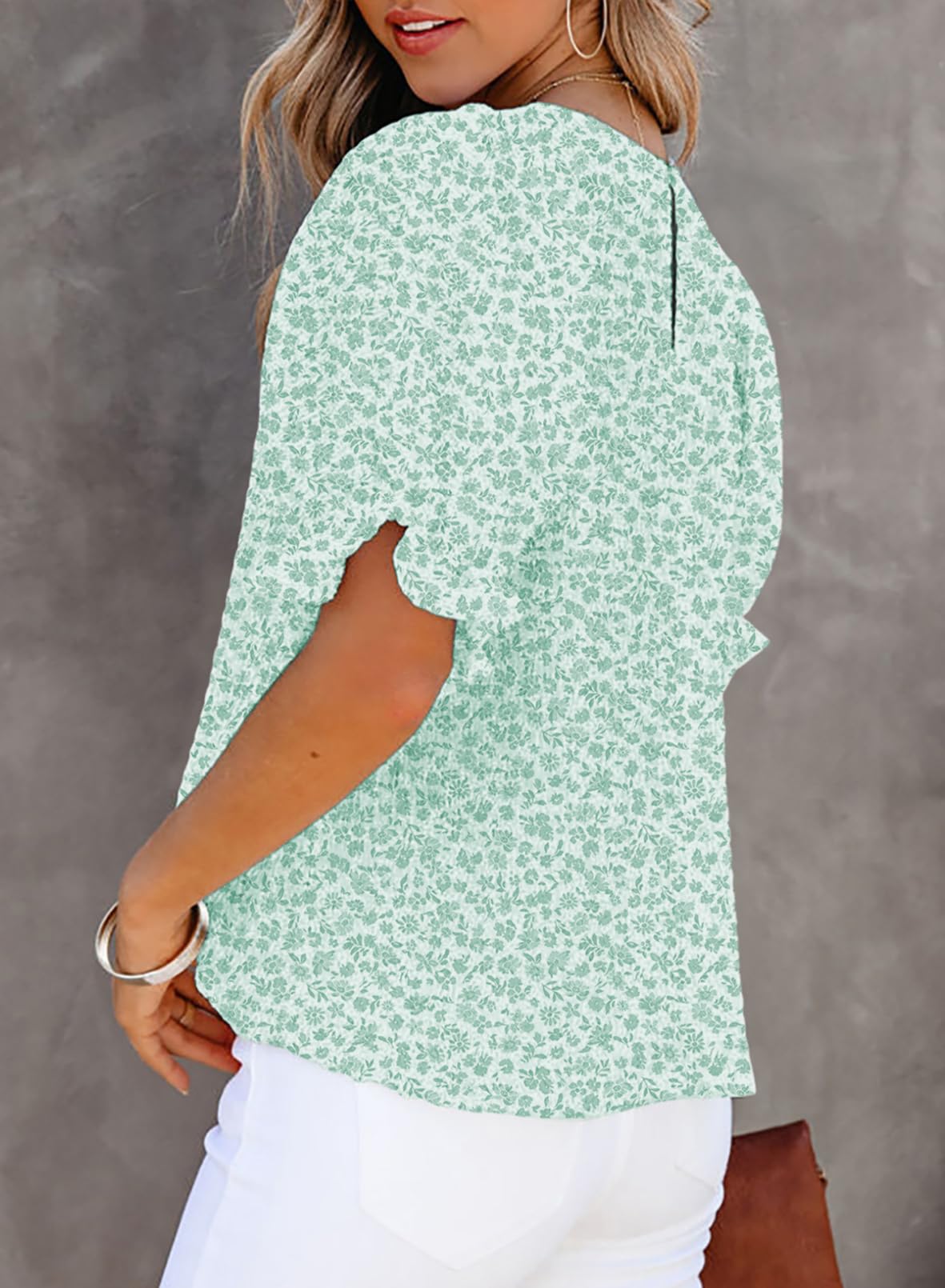 ✨Women's Crewneck Smocked Puff Sleeve Floral Print Blouse