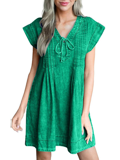 ✨Women's V-neck Pleated Denim Dress With Pockets