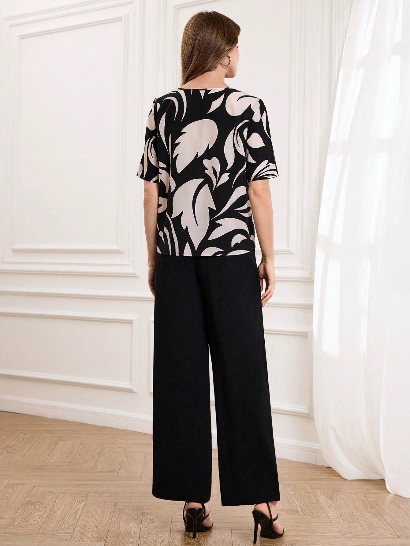 Elegant Two-Piece Set for Women (2 Color Options)