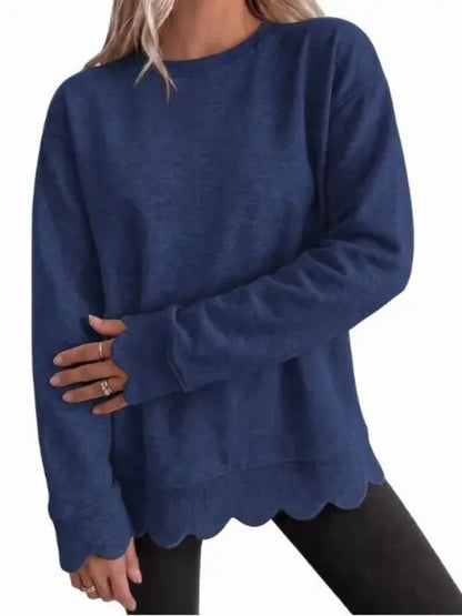 Women Crew Neck Oversized Long Sleeve Sweatshirt With Scallop Cuff And Hem