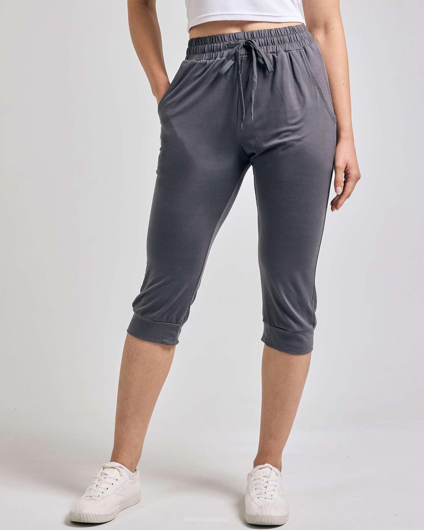 Women's Ultra Soft Lounge Capri Joggers Sweatpants Athletic Yoga with Pockets