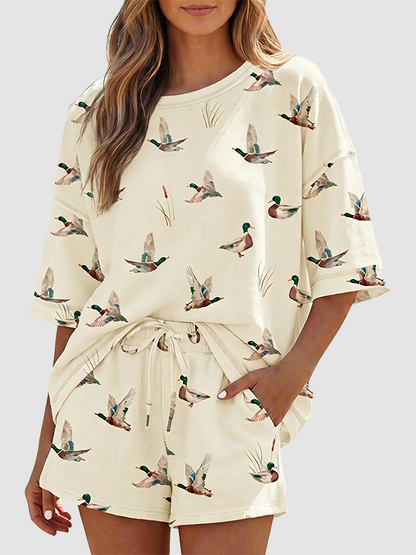Women's Casual Mallard Duck Print Oversized Fit Short Sleeve Top Tee and Drawstring Pocket Shorts Set