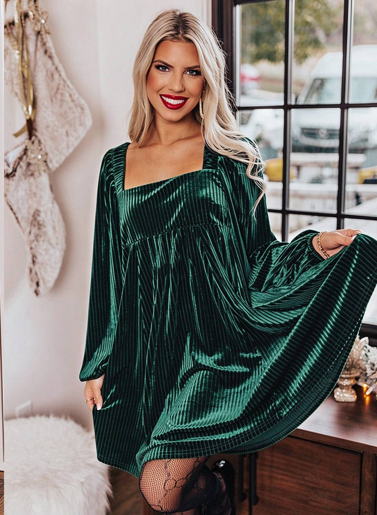 ⏰Hot Sale- Women's Tie Back Square Neck Velvet Babydoll Dress with Pockets