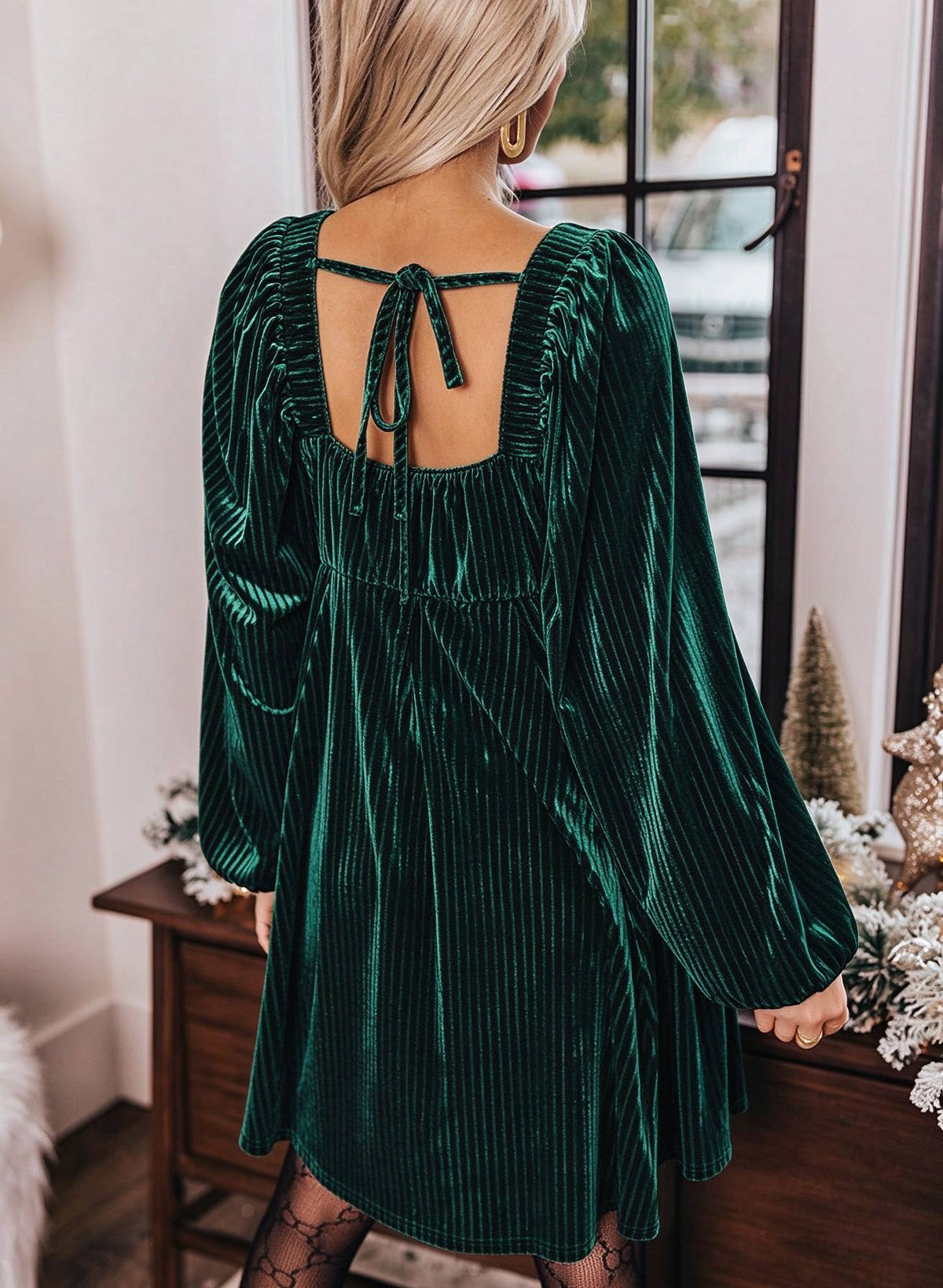 ⏰Hot Sale- Women's Tie Back Square Neck Velvet Babydoll Dress with Pockets