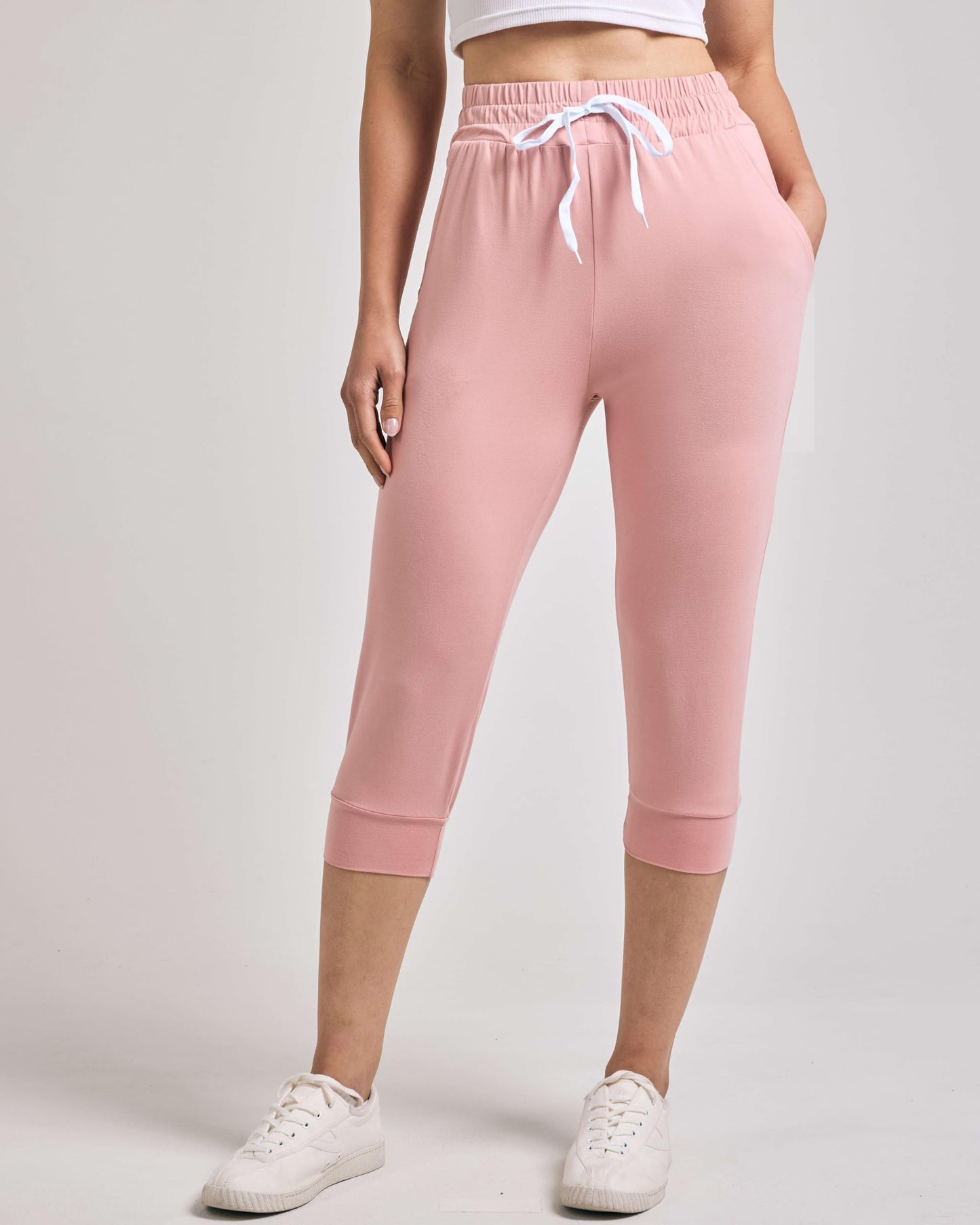 Women's Ultra Soft Lounge Capri Joggers Sweatpants Athletic Yoga with Pockets