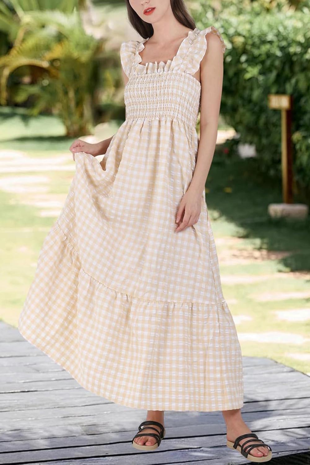 ✨Women's Retro Plaid Smocked Dress Spaghetti Strap Flounce Long Dress