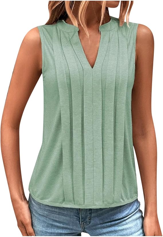 ✨2025 New Women's Sleeveless Notched V Neck Tank Tops