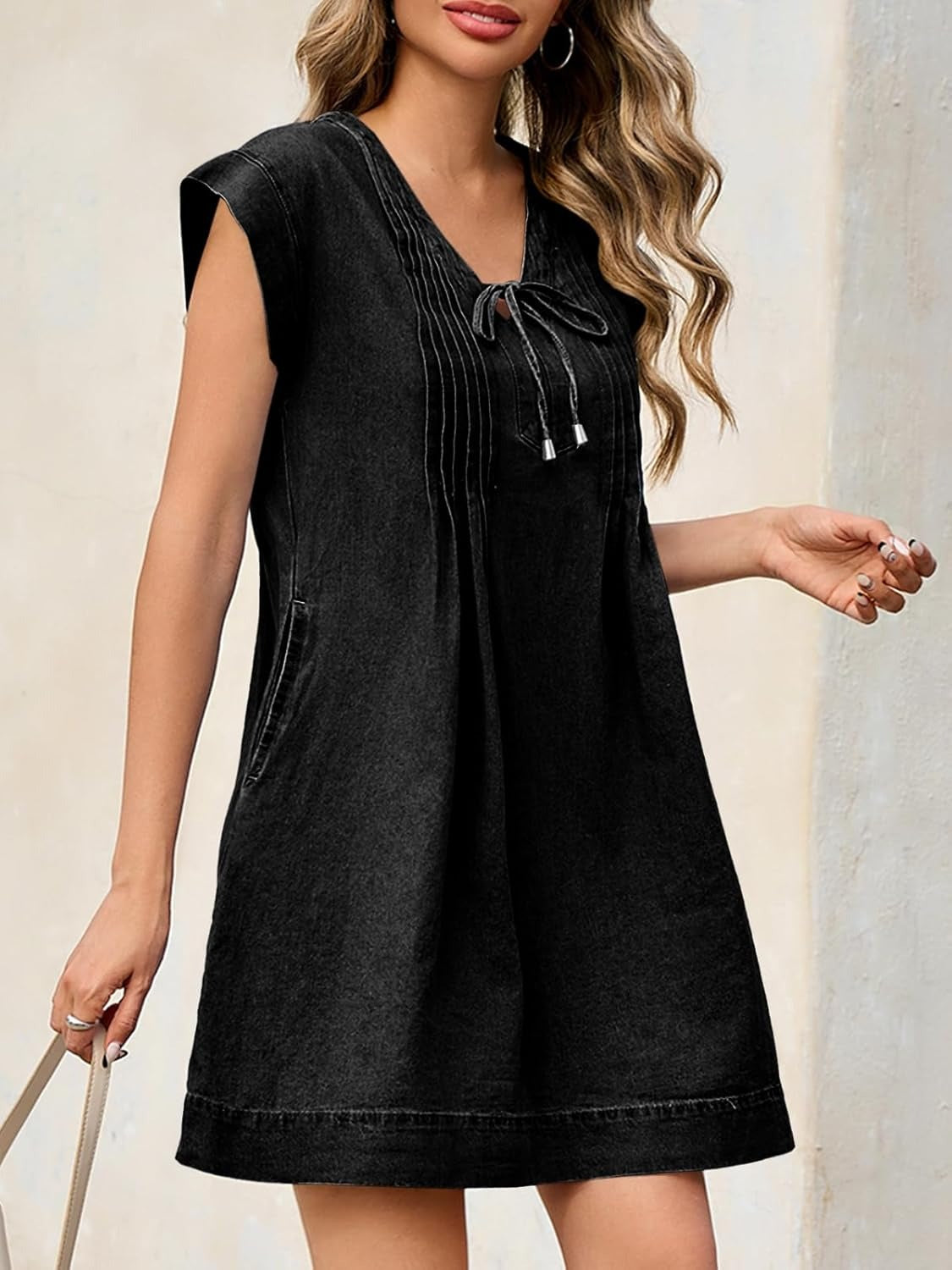 ✨Women's V-neck Pleated Denim Dress With Pockets