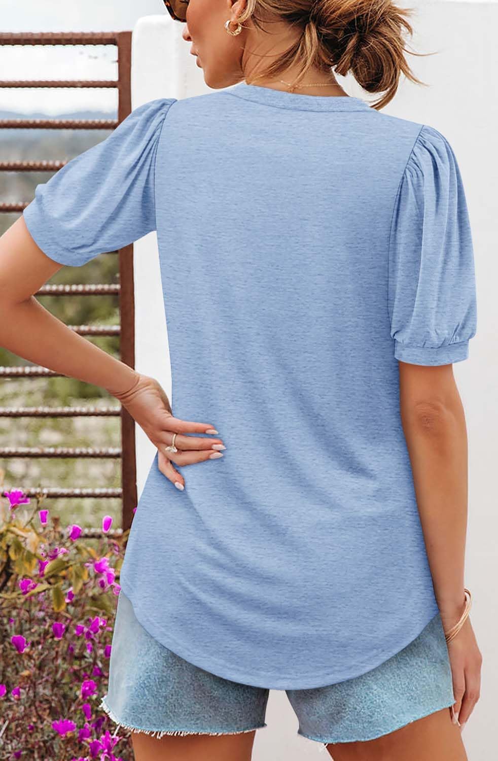 ✨Women's V-neck Loose Pleated Short-sleeved Waist Top