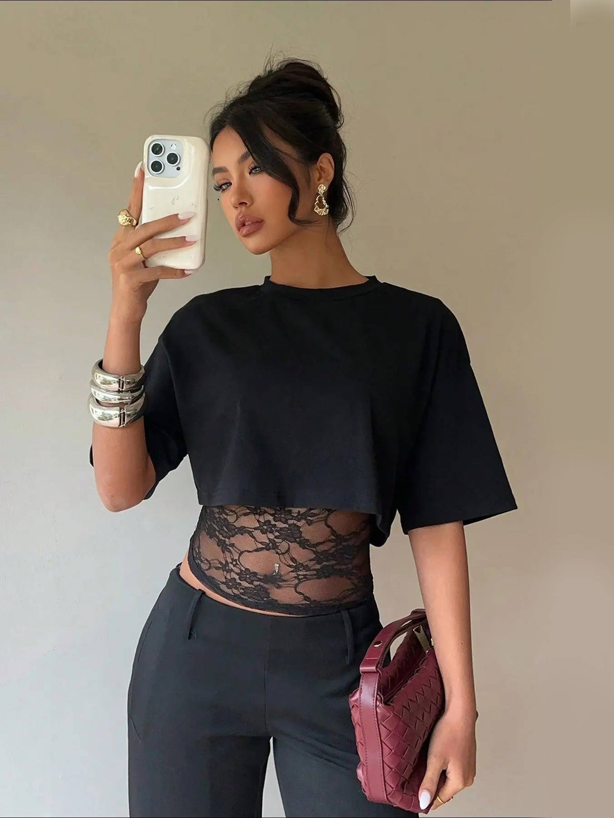 Women's Cropped Short T-shirt with Lace Splicing