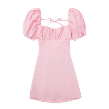 Dreamy spring dress with puff sleeves