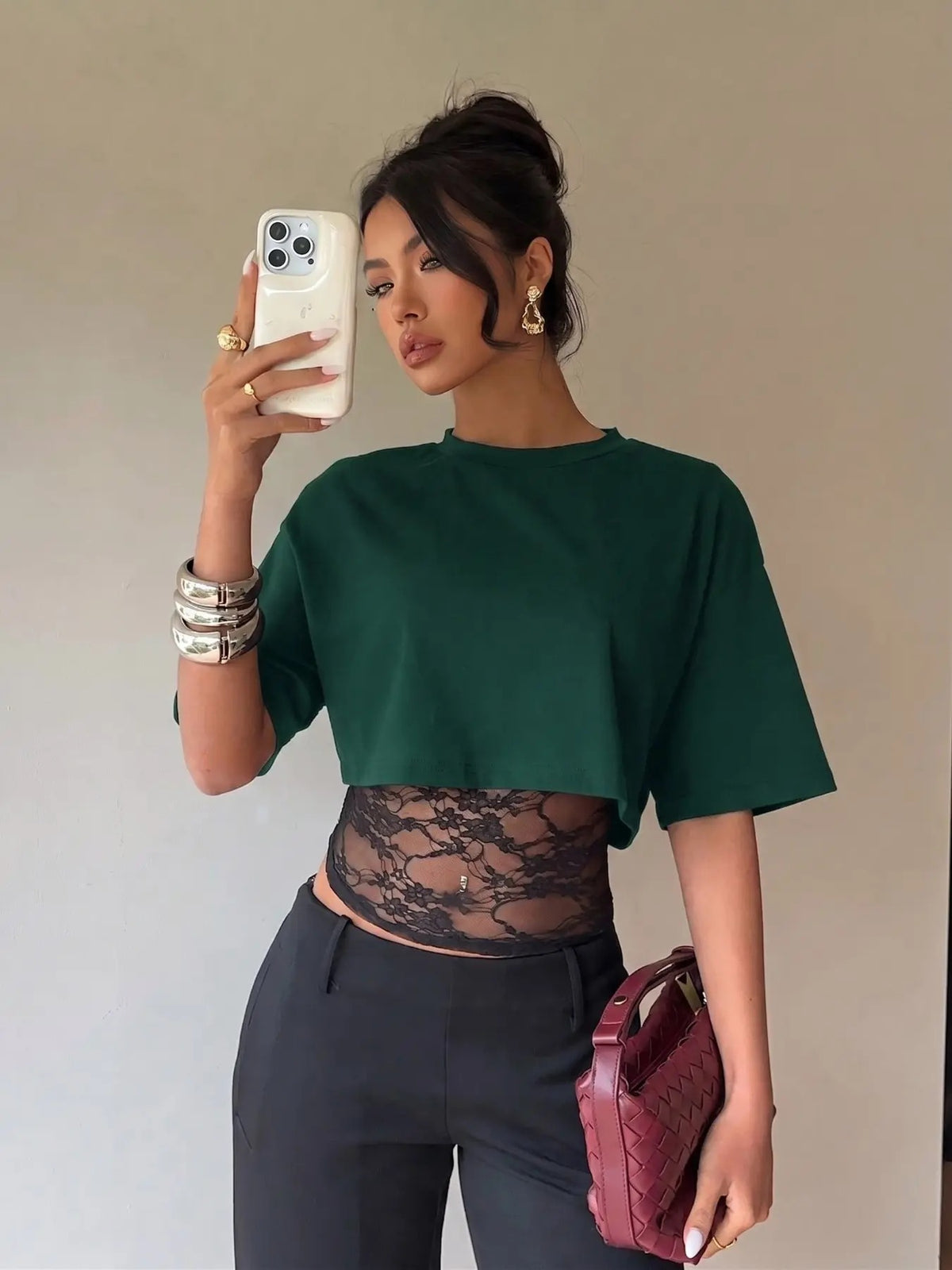 Women's Cropped Short T-shirt with Lace Splicing