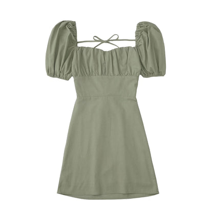 Dreamy spring dress with puff sleeves