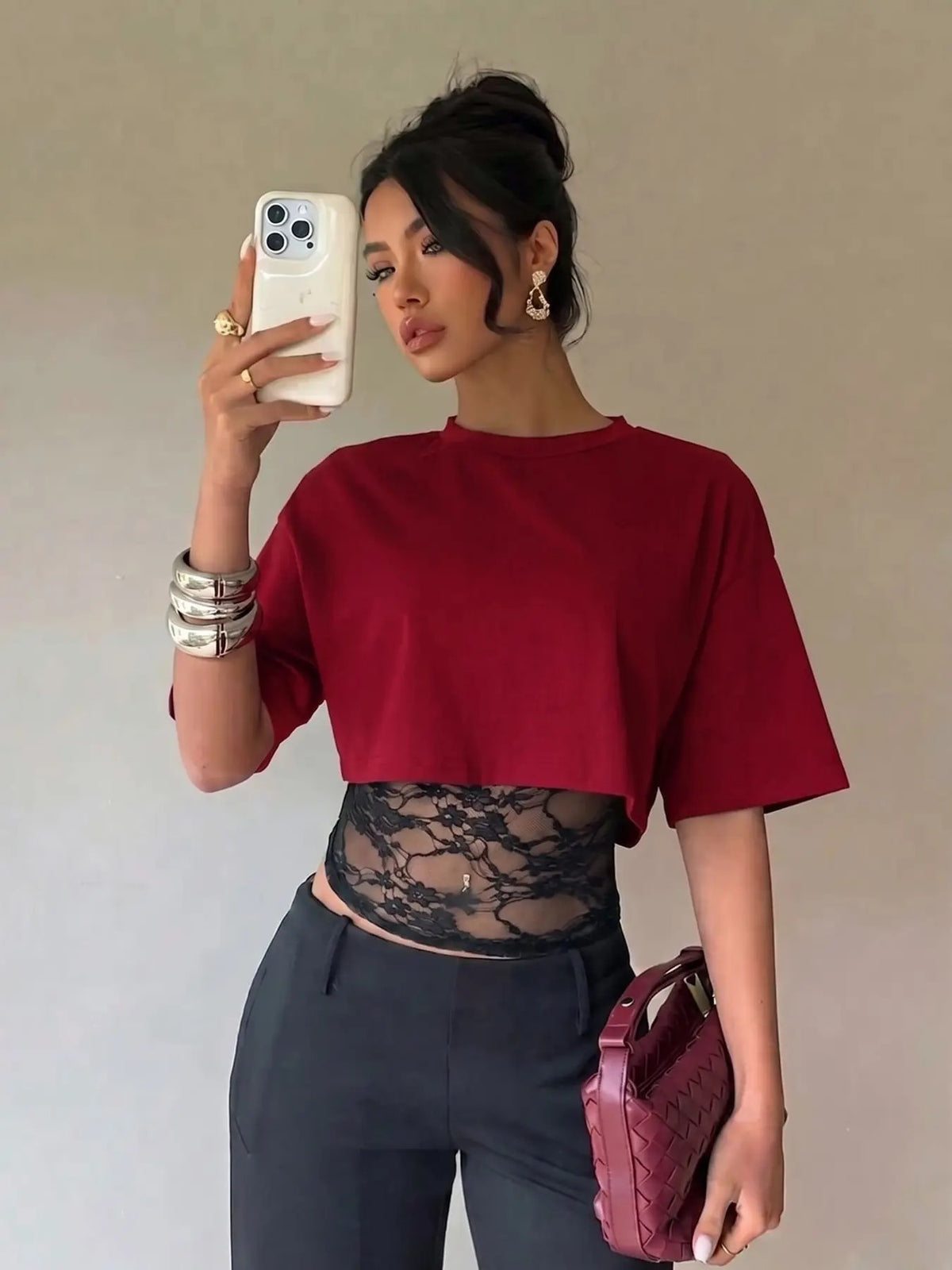 Women's Cropped Short T-shirt with Lace Splicing