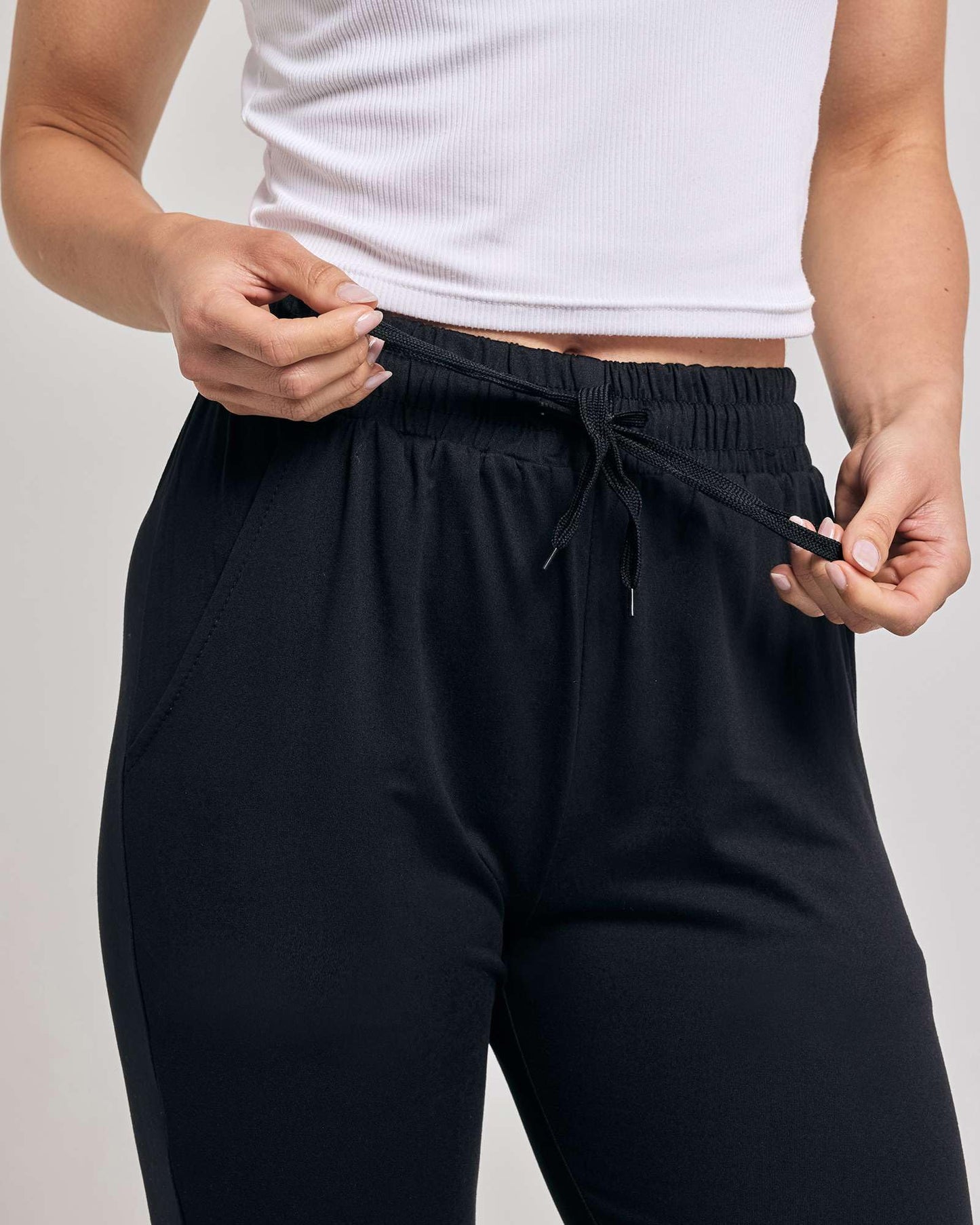 Women's Ultra Soft Lounge Capri Joggers Sweatpants Athletic Yoga with Pockets