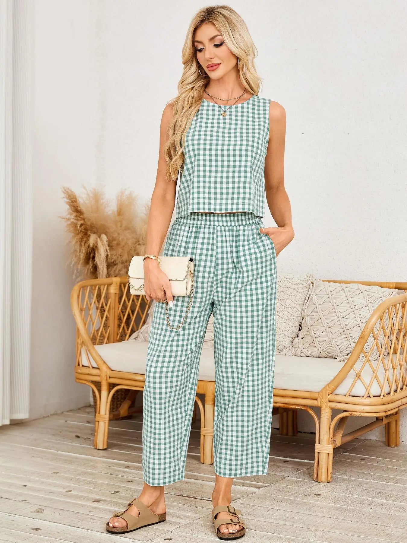 Women's Gingham Sleeveless Tank Top & Barrel Pants Set