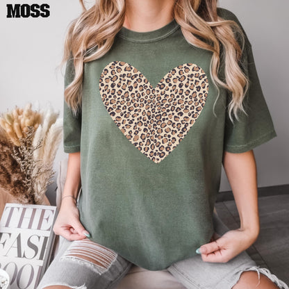 Leopard Heart Graphic T-Shirt