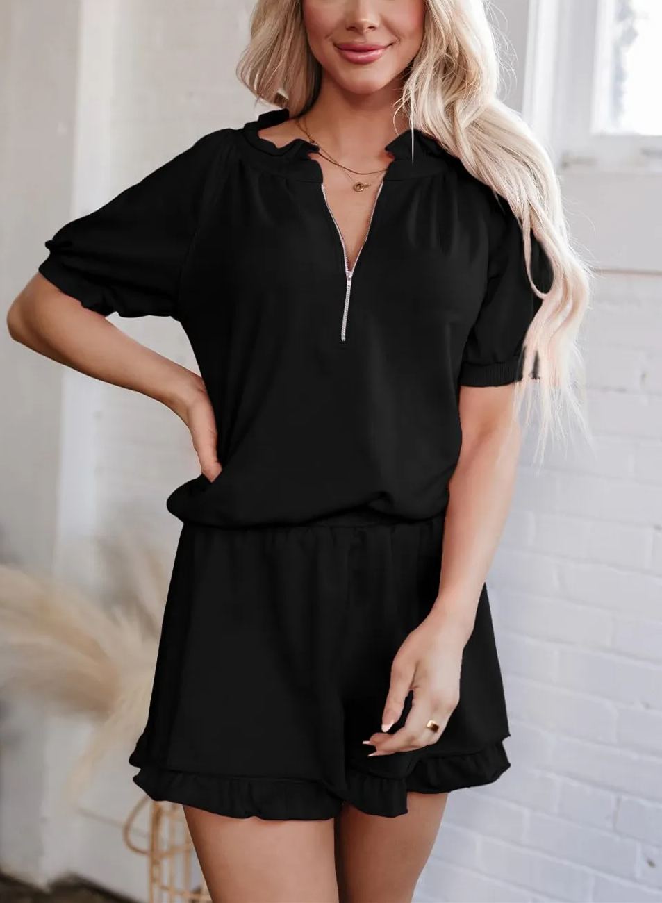 ✨Women's Casual Puff Sleeve Top and Ruffle Shorts Set