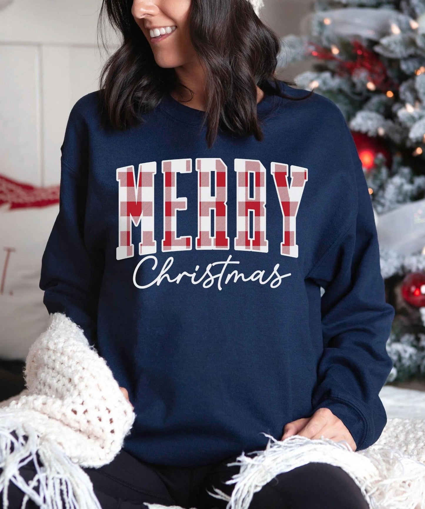 “Merry Christmas” Plaid Graphic Sweatshirt