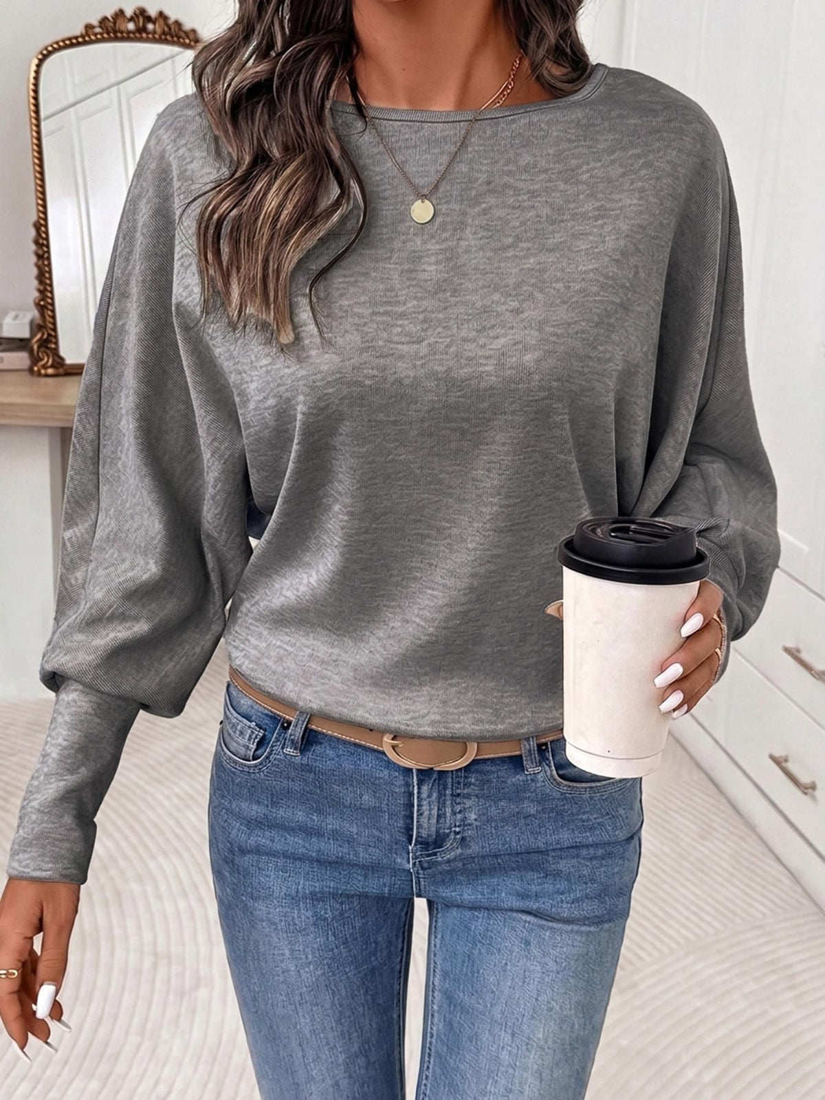 Women's Casual Loose Round Neck Soft Batwing Sleeve Long Sleeve Top